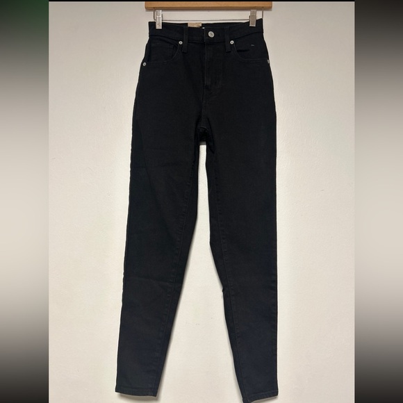 🍂SALE NWT Levi Black High Waisted Mom Jeans size 24 - Picture 2 of 5